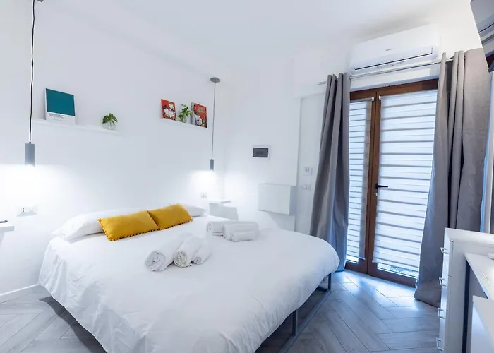 Urban 招待所 奧爾比亞